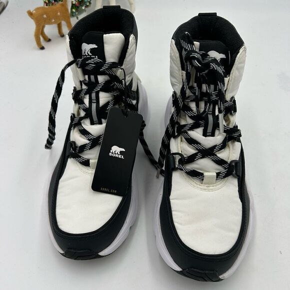 Women’s Sorel lace up insulated/waterproof boots size 8 - Picture 2 of 10